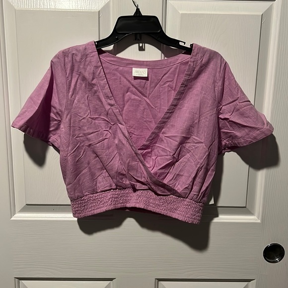 Abound Purple Crop Blouse...MSRP $20 - Picture 1 of 3